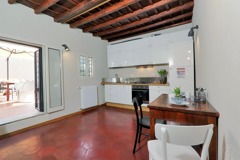 Trastevere Design Apartment Рим Номер фото